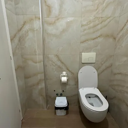 Apartman Eyar House